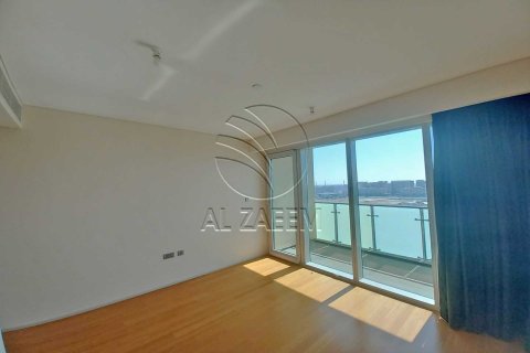 Apartament în Al Raha Beach, Abu Dhabi, EAU 2 dormitoare, 145 mp.  №725785