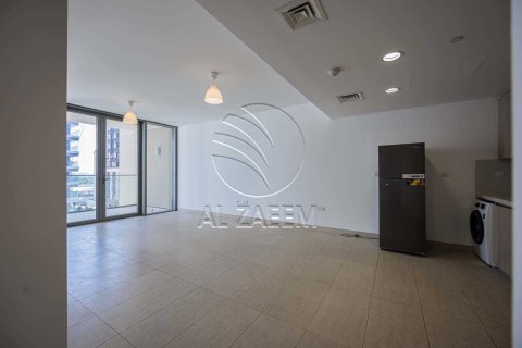 Apartament de închiriat în Al Raha Beach, Abu Dhabi, EAU 1 dormitor, 90 mp.  №725784 - poză 1