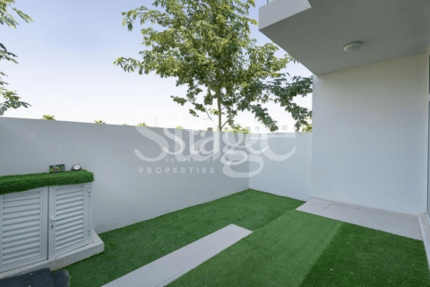 Kuća u nizu u gradu Dubai, UAE 4 spavaće sobe, 112 m2 Br. 642394 - Slika 5