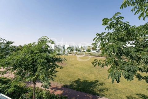 Kuća u nizu u gradu Dubai, UAE 4 spavaće sobe, 112 m2 Br. 642394 - Slika 28