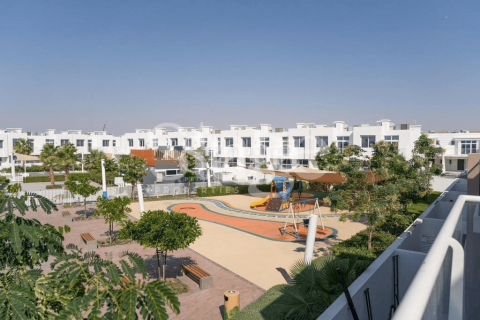 Kuća u nizu u gradu Dubai, UAE 4 spavaće sobe, 112 m2 Br. 642394 - Slika 1