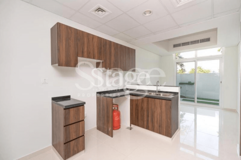 Kuća u nizu u gradu Dubai, UAE 4 spavaće sobe, 112 m2 Br. 642394 - Slika 8