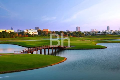 Apartemen di The Views, Dubai, UEA 1 kamar tidur, 70 m2 nomor 643102 - foto 13
