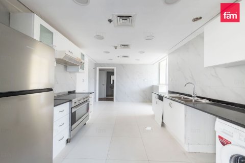 Apartment in Dubai Marina, UAE 3 bedrooms, 259.1 sq.m. № 751416 - photo 18