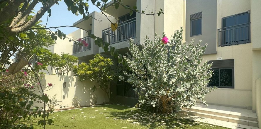 阿联酋 Dubai Dubai Hills Estate 联排别墅  3 卧, 206.99 平方米 , 编号 764349