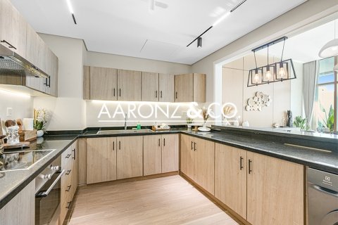 Appartamento in vendita a Dubai Marina, Dubai, EAU 2 camere da letto, 136.4 mq. № 670642 - foto 17