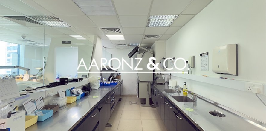 Jumeirah Lake Towers, Dubai, संयुक्त अरब अमीरात में कार्यालय, 80 वर्ग मीटर, संख्या 670640