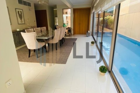 Вилла Al Raha Gardens, Абу-Даби, БАӘ-да 5 жатын бөлмелер, 585.3 м² № 669049 - фото 4