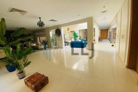 Вилла Al Raha Gardens, Абу-Даби, БАӘ-да 5 жатын бөлмелер, 585.3 м² № 669049 - фото 7