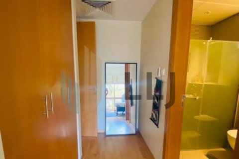 Вилла Al Raha Gardens, Абу-Даби, БАӘ-да 5 жатын бөлмелер, 585.3 м² № 669049 - фото 16