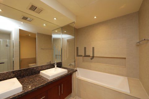 Apartamento en alquiler en Saadiyat Island, Abu Dhabi, EAU 3 dormitorios, 201 m2 № 669047 - foto 15
