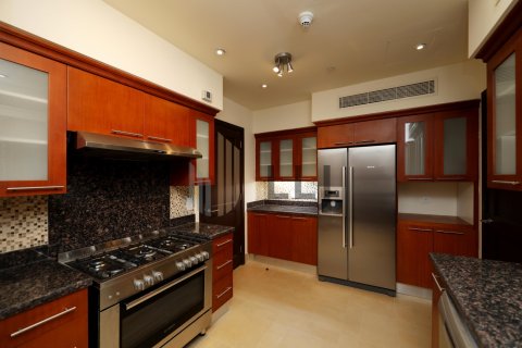 Apartamento en alquiler en Saadiyat Island, Abu Dhabi, EAU 3 dormitorios, 201 m2 № 669047 - foto 18