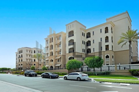 Apartamento en alquiler en Saadiyat Island, Abu Dhabi, EAU 3 dormitorios, 201 m2 № 669047 - foto 1