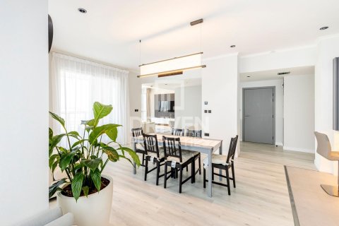 Appartement te huur in Downtown Dubai (Downtown Burj Dubai), Dubai, VAE 3 slaapkamers, 241 vr.m., nr 655273 - foto 6