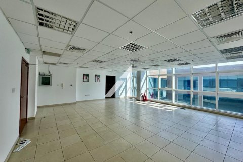 Ufficio in affitto a Dubai, EAU 76.6 mq. № 640135 - foto 1