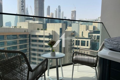 Lägenhet till försäljning i Dubai, UAE 1 rum, 51.9 kvm Nr. 640136 - fotografi 17