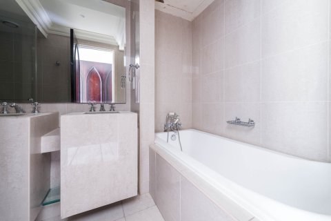 Appartement te huur in Downtown Dubai (Downtown Burj Dubai), Dubai, VAE 1 slaapkamer, 93.83 vr.m., nr 757527 - foto 9