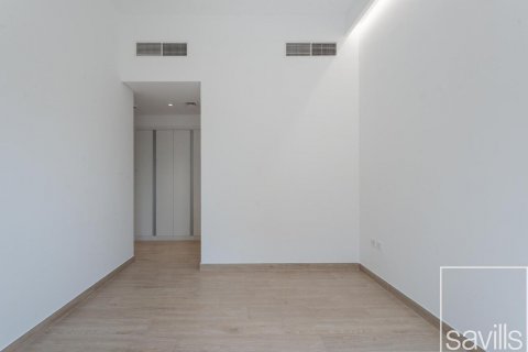 Řadový dům v Dubai Sports City, SAE 4 ložnice, 304 m² Č.: 635421 - fotografie 11
