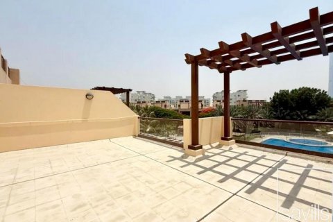 Shtëpi në qytet në Jumeirah Islands, Dubai, Emiratet e Bashkuara Arabe 4 dhoma gjumi, 216 m2. № 635422 - Foto 12