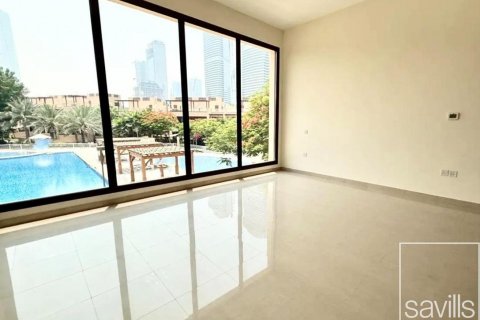 Shtëpi në qytet në Jumeirah Islands, Dubai, Emiratet e Bashkuara Arabe 4 dhoma gjumi, 216 m2. № 635422 - Foto 4