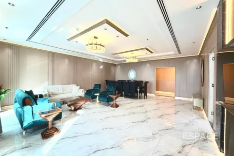 Apartment til leje i Dubai Marina, Dubai, UAE 4 soveværelser, 298 kvm № 738478 - foto 2