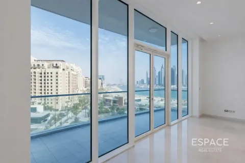 Apartment til leje i Palm Jumeirah, Dubai, UAE 3 soveværelser, 212 kvm № 738480 - foto 3
