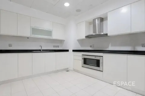Apartment til leje i Palm Jumeirah, Dubai, UAE 3 soveværelser, 212 kvm № 738480 - foto 6