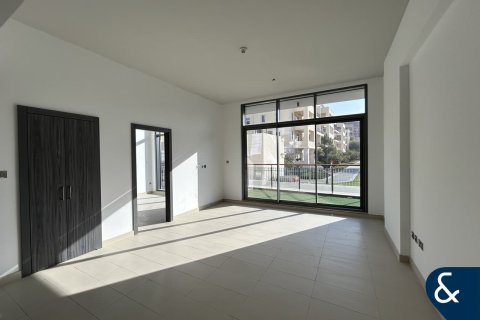 Apartment in Motor City, Dubai, UAE 3 bedrooms, 209 sq.m. № 697775 - photo 1