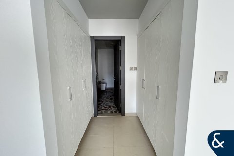 Apartment in Motor City, Dubai, UAE 3 bedrooms, 209 sq.m. № 697775 - photo 17