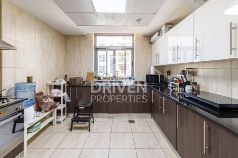 Apartment in Al Furjan, Dubai, UAE 2 bedrooms, 130.25 sq.m. № 765179 - photo 6