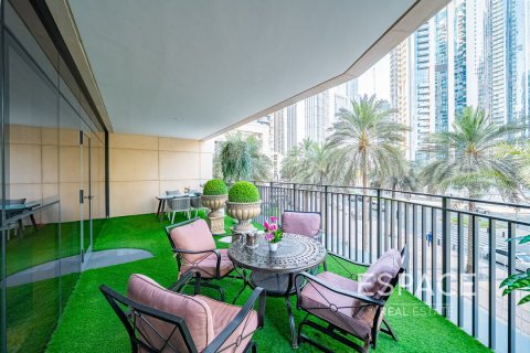 דירה למכירה ב Downtown Dubai (Downtown Burj Dubai), Dubai, איחוד האמירויות  1 חדר שינה, 114 מ"ר, מספר 661027 - תמונה 1