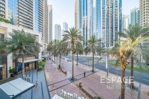 דירה למכירה ב Downtown Dubai (Downtown Burj Dubai), Dubai, איחוד האמירויות  1 חדר שינה, 114 מ"ר, מספר 661027 - תמונה 2