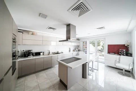 Vila v Meadows, Dubai, SAE 4 ložnice, 748 m² Č.: 661024 - fotografie 11