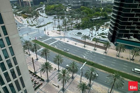 Appartement te huur in Downtown Dubai (Downtown Burj Dubai), Dubai, VAE 3 slaapkamers, 179.6 vr.m., nr 634866 - foto 21