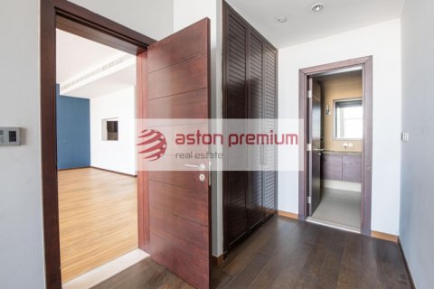 Apartment sa Palm Jumeirah, Dubai, UAE 3 silid-tulugan, 211 sq.m. № 763379 - larawan 4