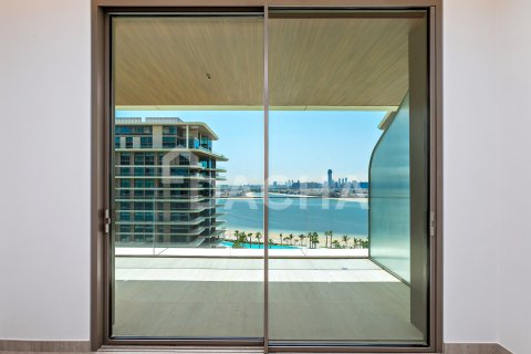 Huoneisto Palm Jumeirah, Dubai, Arabiemiraatit 3 makuuhuonetta, 210 m2 № 758631 - kuva 13