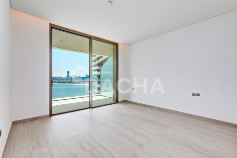 Huoneisto Palm Jumeirah, Dubai, Arabiemiraatit 3 makuuhuonetta, 210 m2 № 758631 - kuva 12