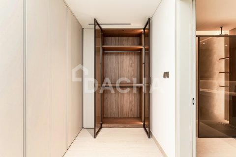 Huoneisto Palm Jumeirah, Dubai, Arabiemiraatit 3 makuuhuonetta, 210 m2 № 758631 - kuva 14