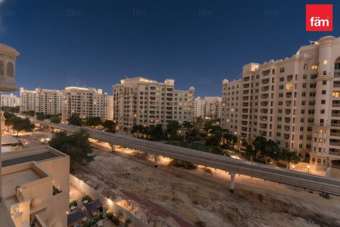 Huoneisto Palm Jumeirah, Dubai, Arabiemiraatit 2 makuuhuonetta, 166.7 m2 № 701529 - kuva 2