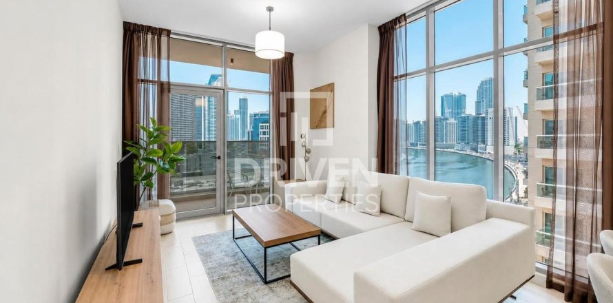 Appartamento a Business Bay, Dubai, EAU 2 camere da letto, 117.43 mq. № 754249