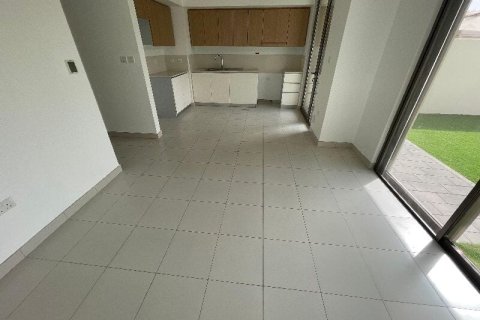 Üürile anda villa asukohaga Dubai South (Dubai World Central), Dubai, AÜE: 3 magamistoaga, 138 m² Nr 700744 - pilt 2
