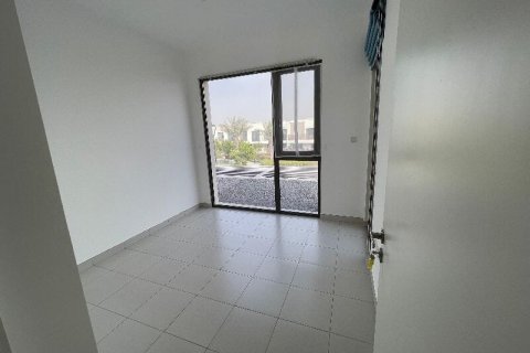 Üürile anda villa asukohaga Dubai South (Dubai World Central), Dubai, AÜE: 3 magamistoaga, 138 m² Nr 700744 - pilt 4