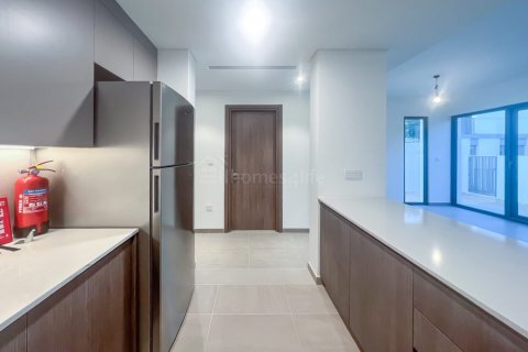 Kaupunkipientalo Tilal Al Ghaf, Dubai, Arabiemiraatit 4 makuuhuonetta, 202 m2 № 700745 - kuva 19