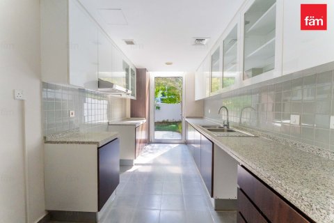 Dubai, BAE’de kiralık sıra ev 3 yatak odası, 204.7 m&sup2; No 760262 - fotoğraf 19
