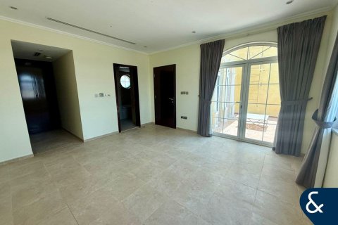 Villa til leie i Jumeirah Park, Dubai, Emiratene 3 soverom, 285 kvm Nr. 668303 - Foto 9