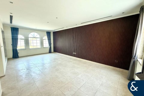 Villa til leie i Jumeirah Park, Dubai, Emiratene 3 soverom, 285 kvm Nr. 668303 - Foto 3