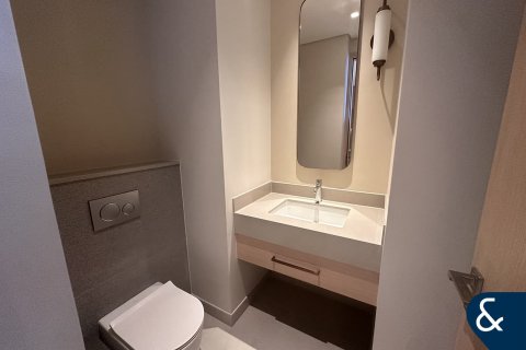 Apartment in Downtown Dubai (Downtown Burj Dubai), UAE 2 bedrooms, 113 sq.m. № 668302 - photo 8