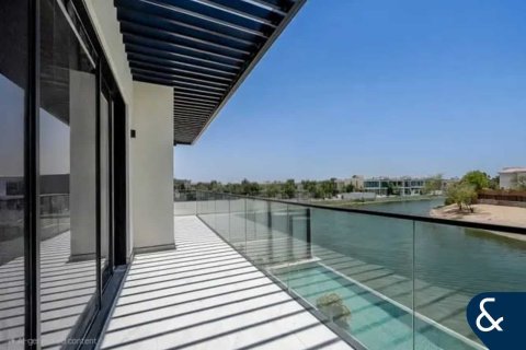 Willa do wynajęcia w Jumeirah Park, Dubai, ZEA 5 sypialnie, 634 mkw., nr 668309 - zdjęcie 3