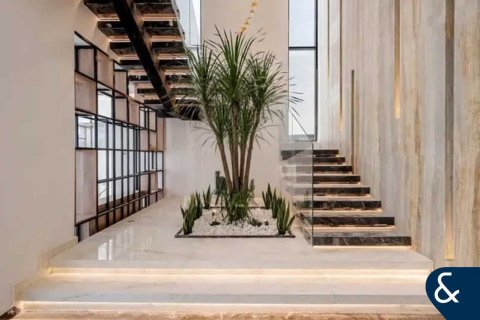 Willa do wynajęcia w Jumeirah Park, Dubai, ZEA 5 sypialnie, 634 mkw., nr 668309 - zdjęcie 2