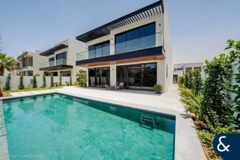 Willa do wynajęcia w Jumeirah Park, Dubai, ZEA 5 sypialnie, 634 mkw., nr 668309 - zdjęcie 1